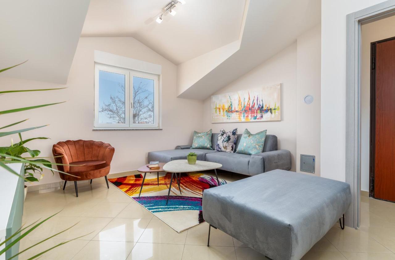 Apartment Vito With Sea View Fazana Exterior photo